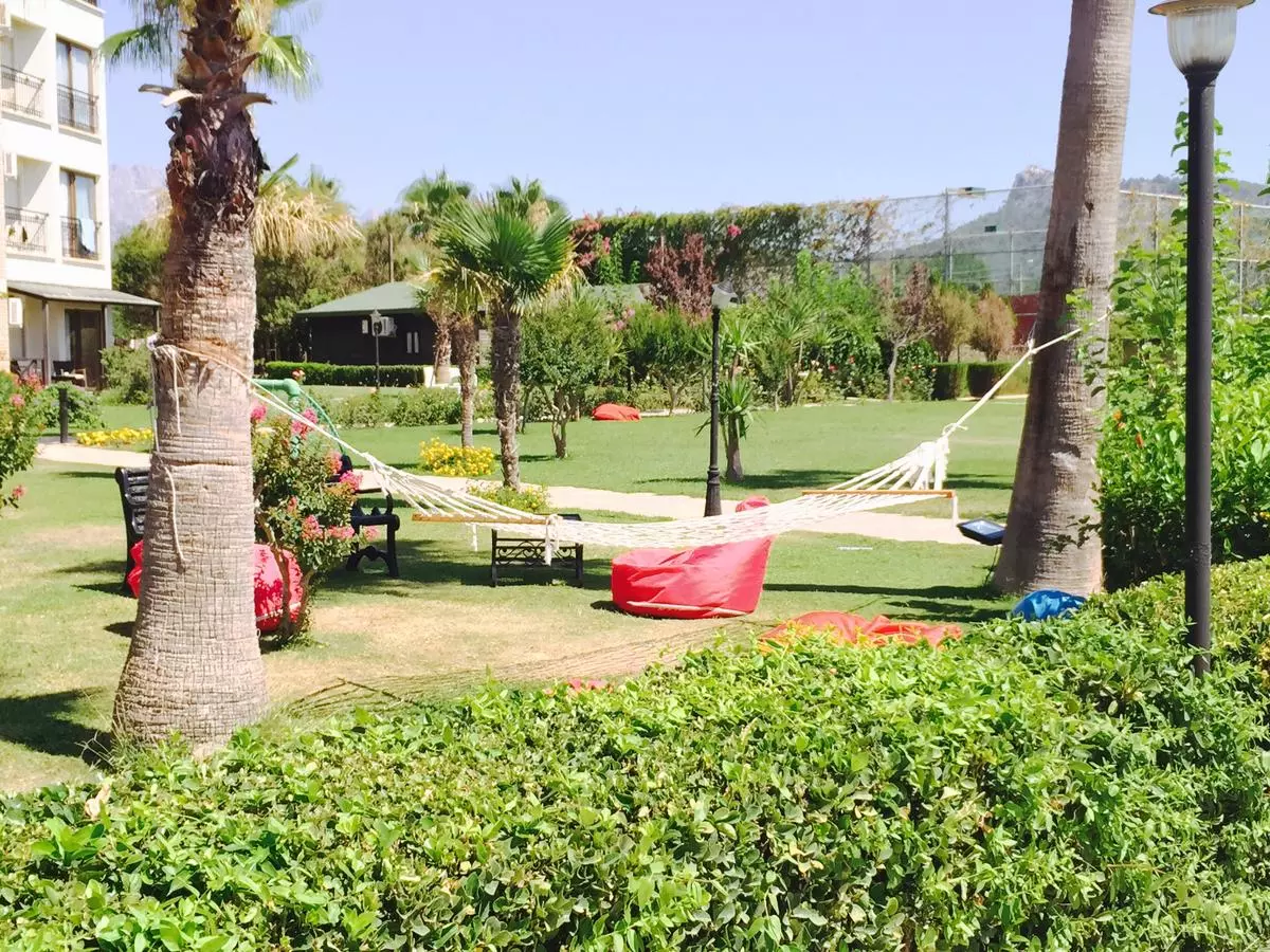 هتل آرماس لابادا